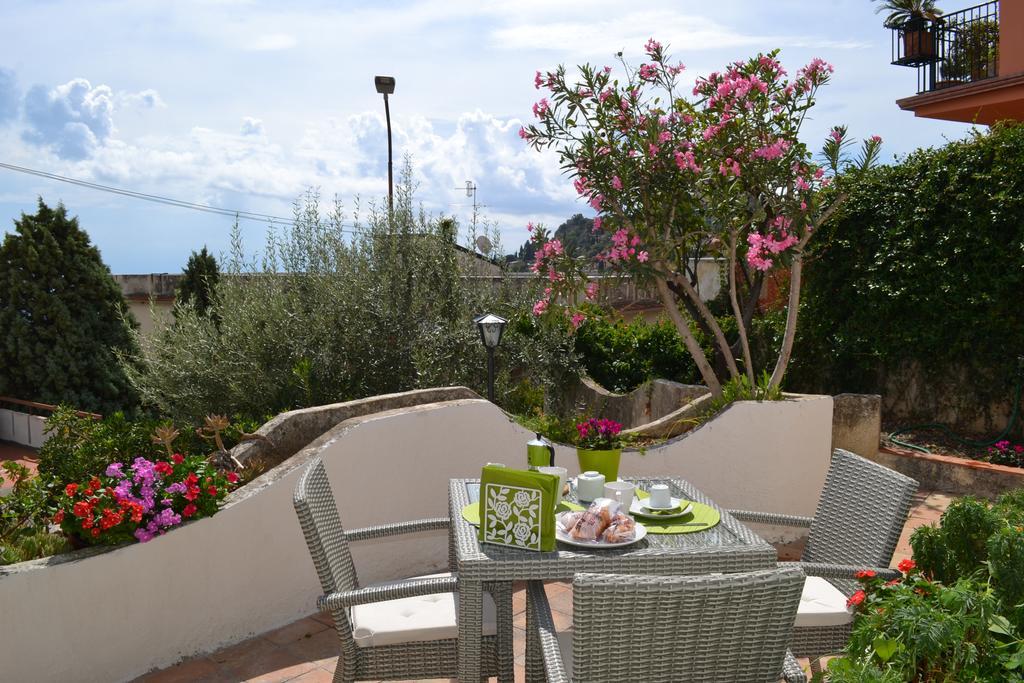 Charming Place Taormina Exterior photo